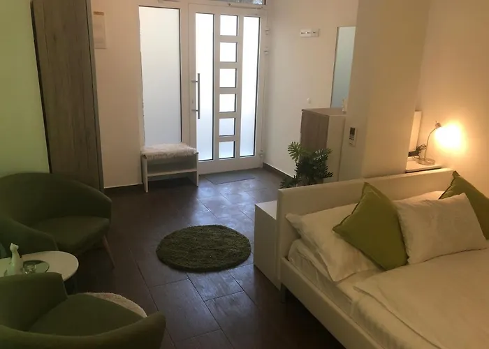 Luxury Central Studio Under The Castle Daire *