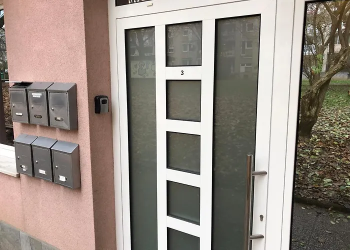 Luxury Central Studio Under The Castle Apartma Ljubljana